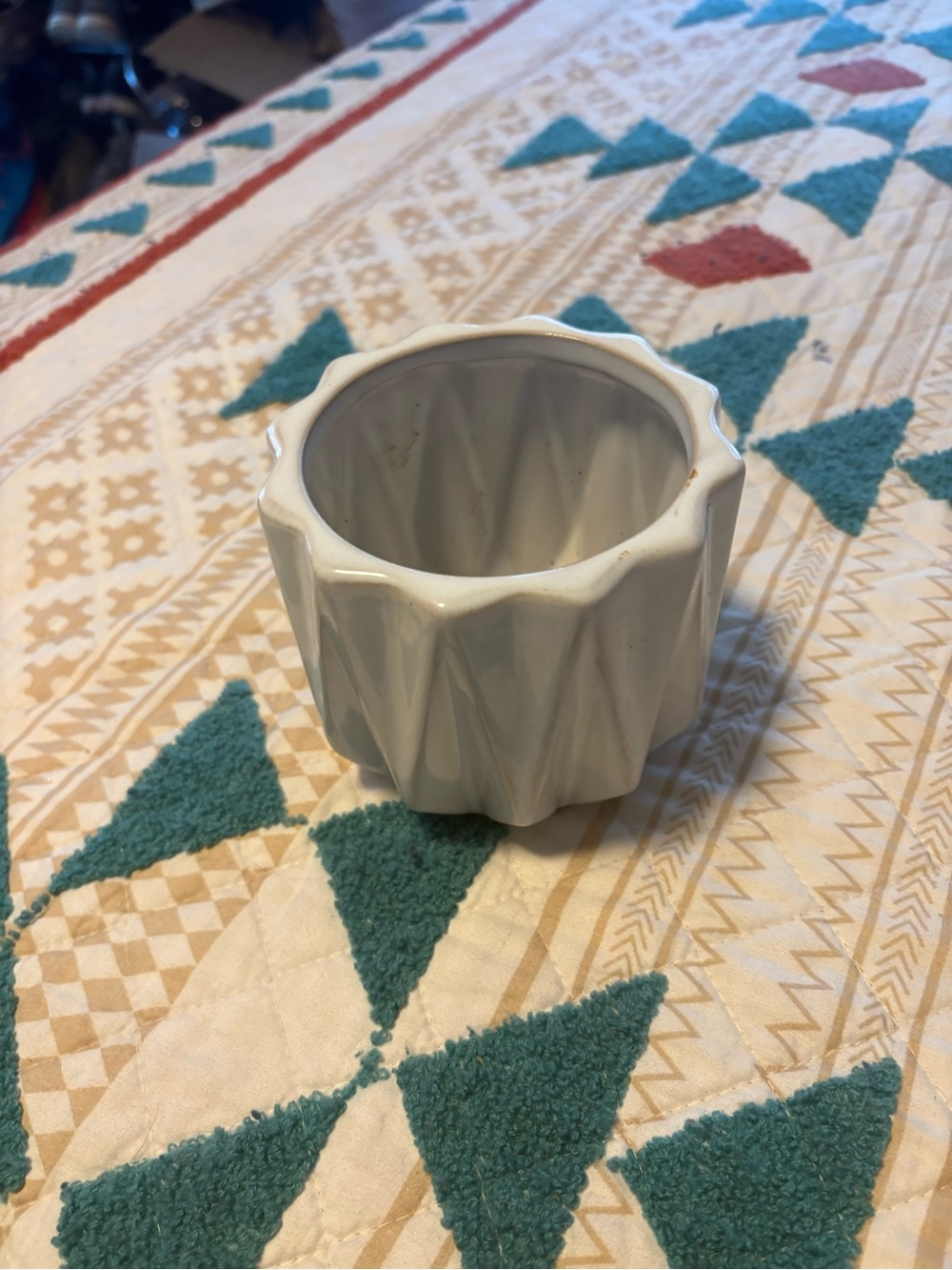 Better Homes And Gardens White Geometric Ceramic Vase
